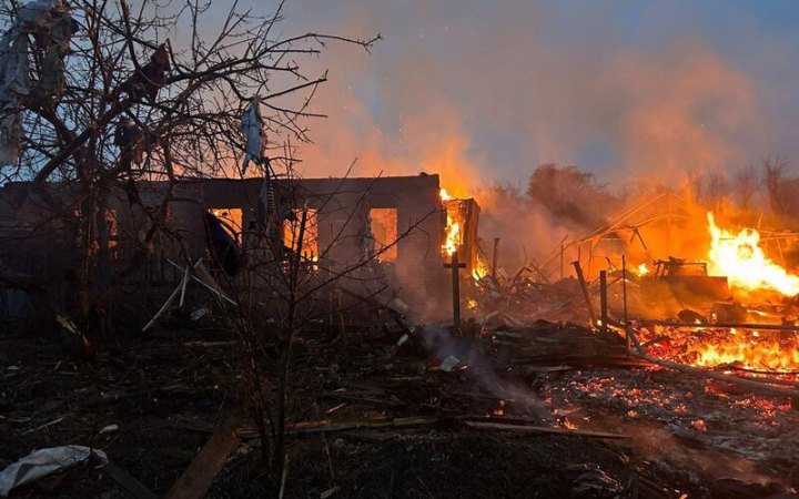 Російські окупанти вбили та поранили сімох цивільних на Донеччині