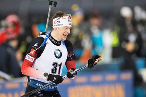 Норвежские биатлонисты "уничтожили" своих соперников в спринте на этапе Кубка мира