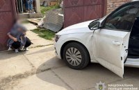 ​На Закарпатті затримали озброєного чоловіка, який викрав жінку з трирічною дитиною і стріляв по поліцейських