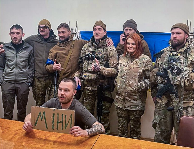 Українська народна депутатка разом з військовими підрозділу 'Гонор'