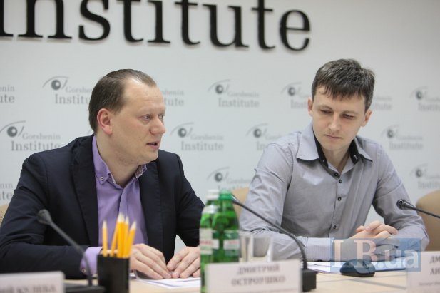 Дмитрий Остроушко(слева)