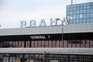 Мэрия Праги предложила дать столичному аэропорту имя Гавела