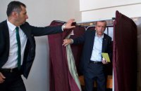 У Туреччині проходять дострокові парламентські вибори