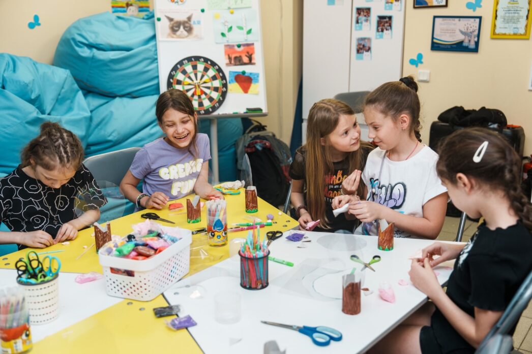 Діти в запорізькому осередку фонду.