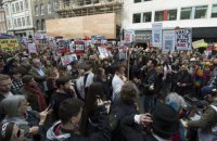 В Лондоне прошел митинг за отставку премьера из-за "Панамских документов"