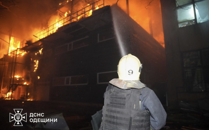 Росіяни обстріляли Одесу дронами. Є поранені, пошкоджені цивільні об'єкти (оновлено)