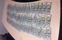 Луценко: правоохранители нашли взятку в портфеле Гужвы
