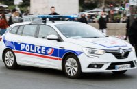 Під Парижем підліток на мотоциклі загинув після зіткнення з поліцейським авто