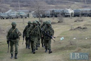 Російські військові замінували українських морпіхів у Феодосії