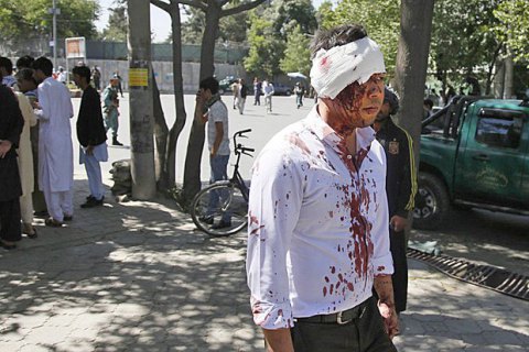 При взрыве возле банка в Афганистане погибли 29 человек (Обновлено)