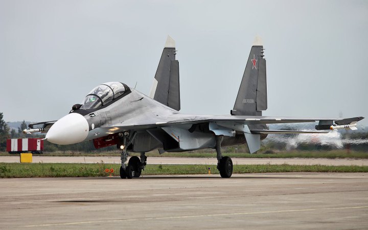 У Росії розбився винищувач Су-30