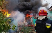 Росіяни атакували Кам'янський район на Дніпропетровщині. Є жертви і 11 поранених (доповнено)