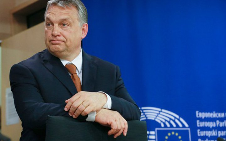 Тиск на Орбана посилюється, він готовий укласти угоду щодо 50 млрд євро для України, − Politico 
