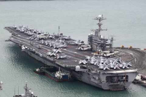 США допускають відправлення до Корейського півострова двох авіаносців, - "Синьхуа"
