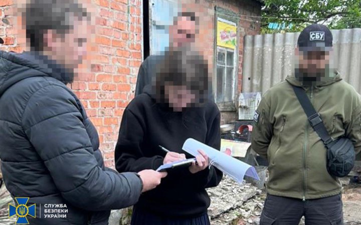 У Слов’янську затримали 25-річну жінку за підозрою у шпигунстві на користь ворога
