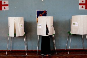 Опозиція випередила партію Саакашвілі на 15%