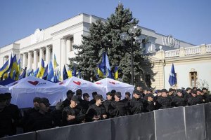 Оппозиция зовет киевлян под Раду сказать "Нет!" Попову 