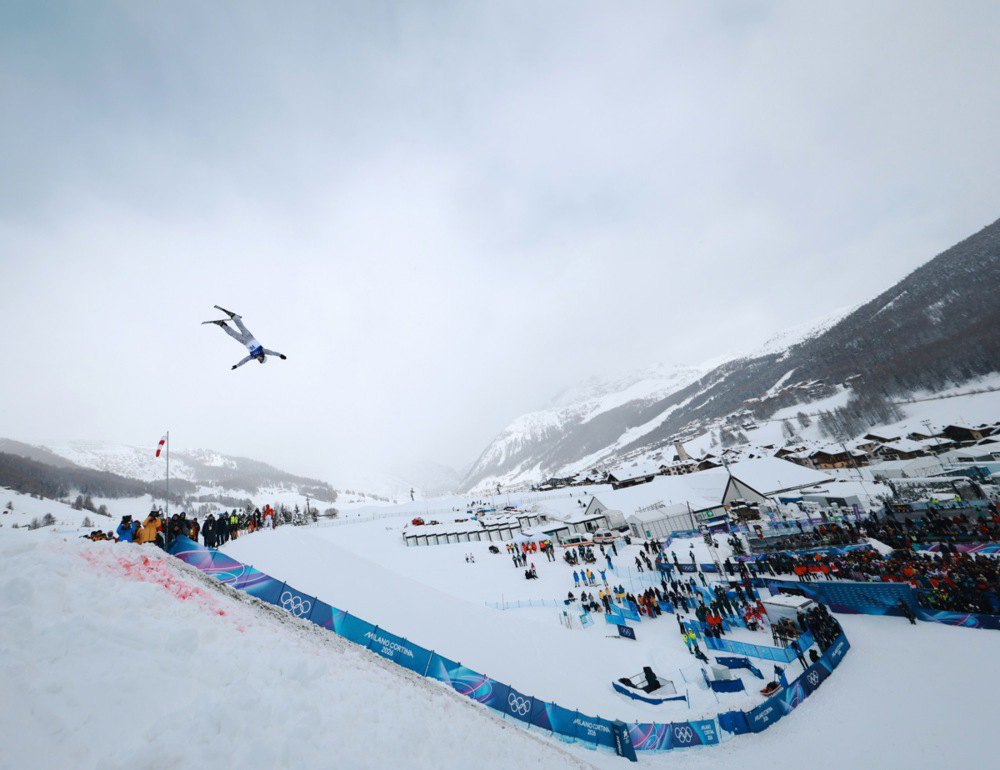 Олександр Окіпнюк під час своєї спроби на Олімпіаді-2026