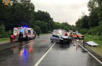 В Винницкой области в ДТП с участием трех автомобилей погиб пассажир