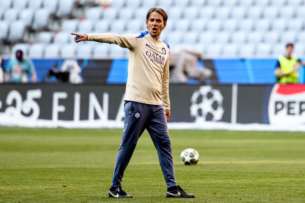 Сімоне Індзагі керує тренувальним процесом