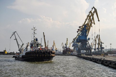 Росія повністю заблокувала українські порти Маріуполь і Бердянськ, - Омелян