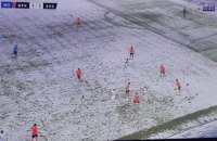 Камуфляж по-турецки: в чемпионате Турции в снегопад команда сыграла в белой форме