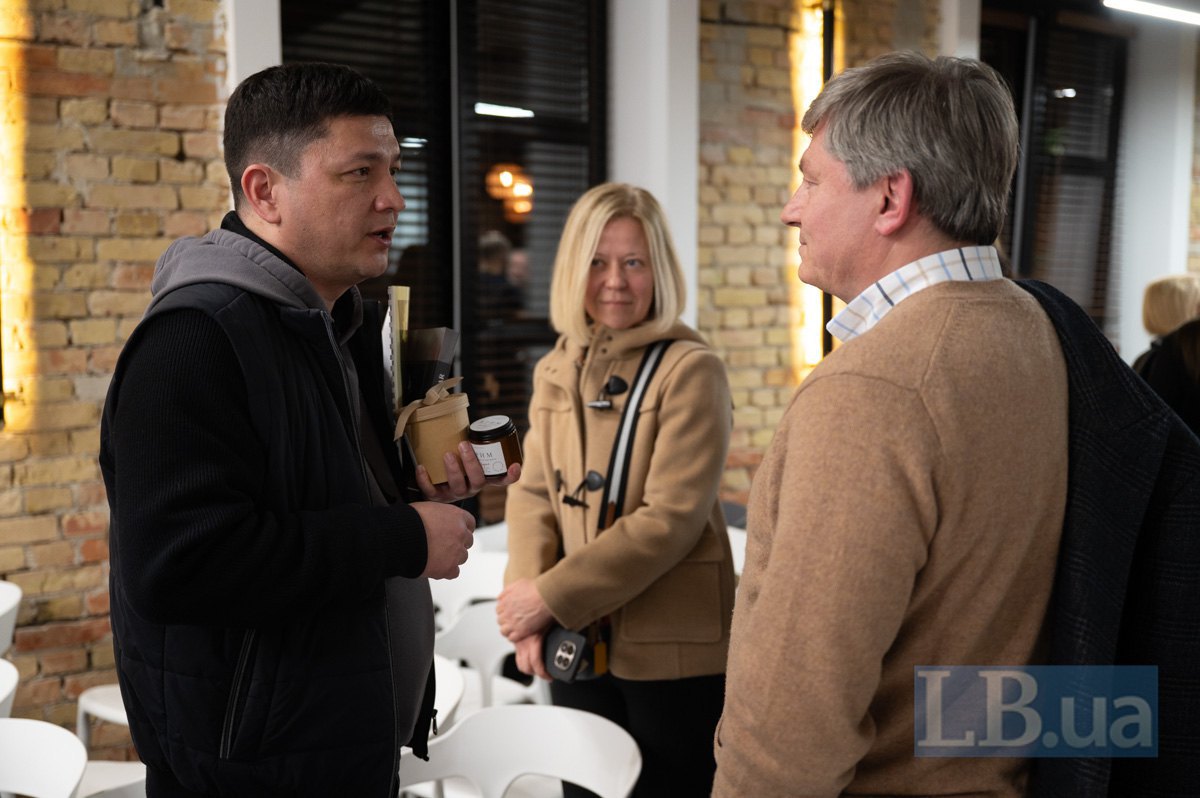 Віталій Кім, Артур Герасимов