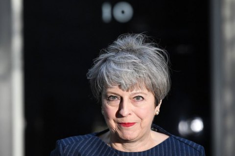 48% британцев хотят досрочной отставки Терезы Мэй