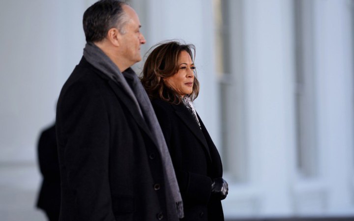 Трамп залишив без роботи чоловіка Камали Гарріс