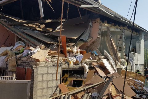 На Закарпатье из-за взрыва газовой установки в автомобиле обрушился дом