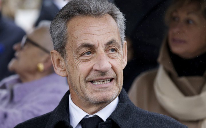 Видання Politico ознайомилося з рукописом книги Саркозі "Щоденник в’язня", яку він написав після 20 днів ув’язнення