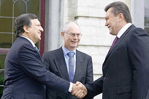 Янукович сегодня встретится с президентом Еврокомиссии
