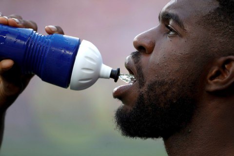 Гравець "Барселони" пояснив, навіщо користується парфумами перед матчами