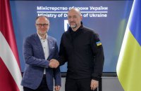Латвійський міністр оборони і Шмигаль обговорили спільне оборонне виробництво 