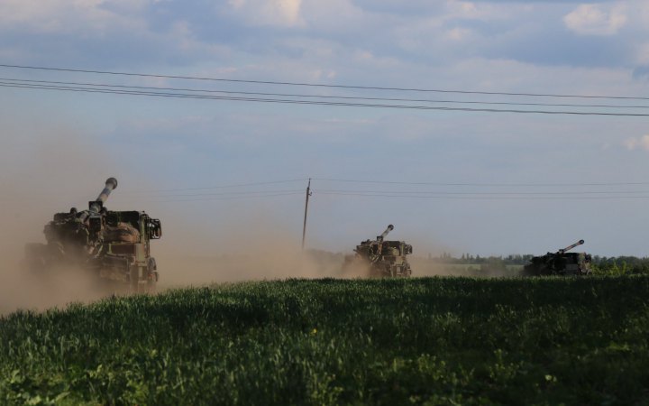 Детонувало всю ніч: артилеристи накрили вогнем склади з паливом окупантів