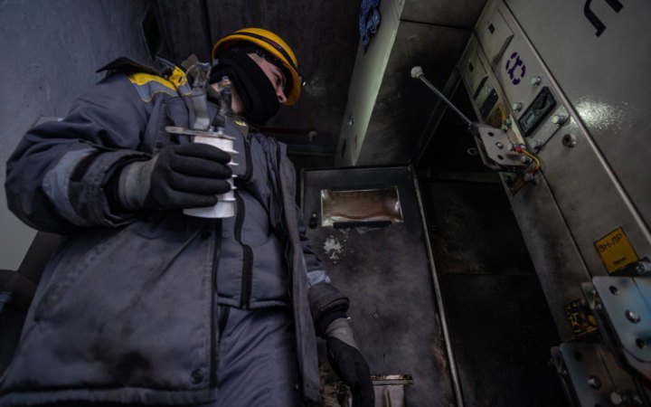 У ДТЕК заявили, що вночі РФ завдала найпотужнішого удару по енергетиці з початку року