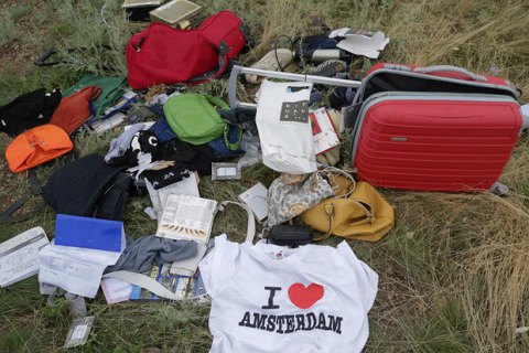 В Нидерландах полицейского поймали на продаже вещей с МН17 