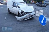 В Киеве при столкновении двух машин погибла женщина