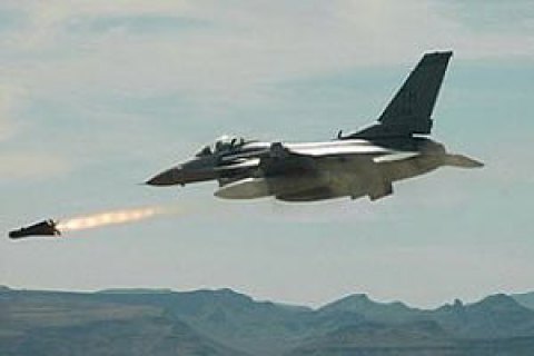 Іракська армія завдала авіаудару по командуванню ІДІЛ