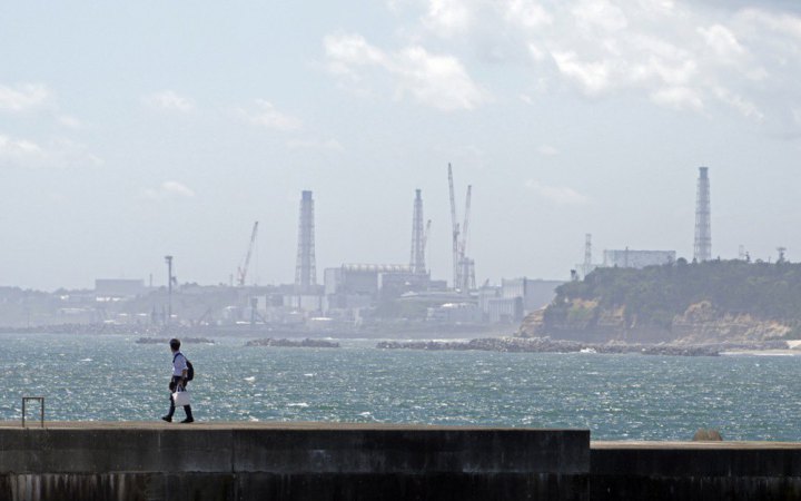 З Фукусіми почали викид води до Тихого океану. Китай заборонив імпорт усіх морепродуктів з Японії