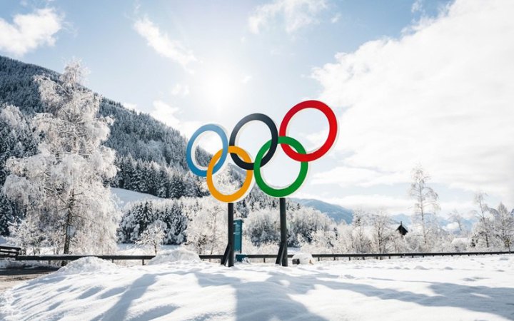 ​​Українські спортсмени починають прибувати до олімпійських селищ в Італії 