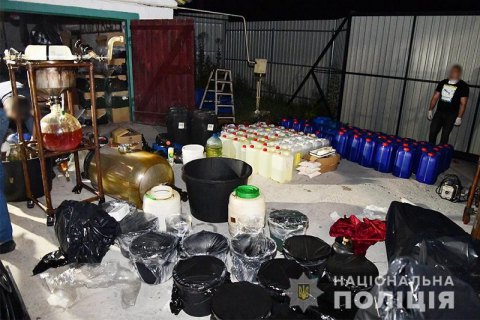 Поліція "накрила" на Житомирщині підпільну нарколабораторію і вилучила наркотиків на 70 млн гривень