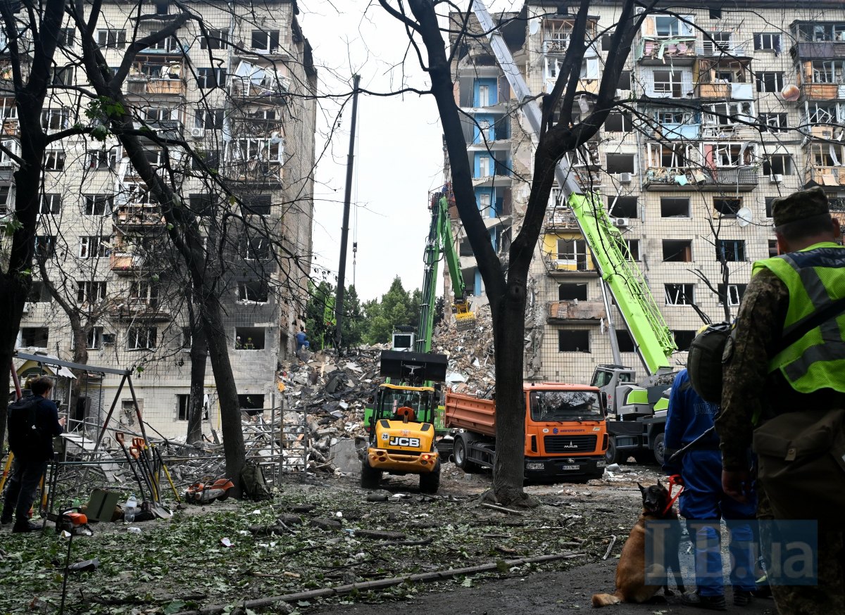 Зруйнована дев'ятиповерхівка