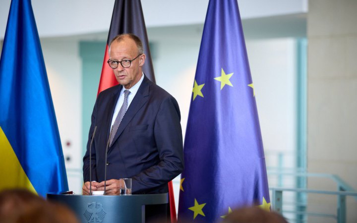 Мерц і Макрон закликали до вторинних санкцій проти Росії 