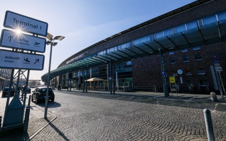 Аеропорт німецького Бремена призупиняв роботу через дрон