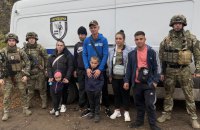 На Харківщині евакуювали родину з двома маленькими дітьми