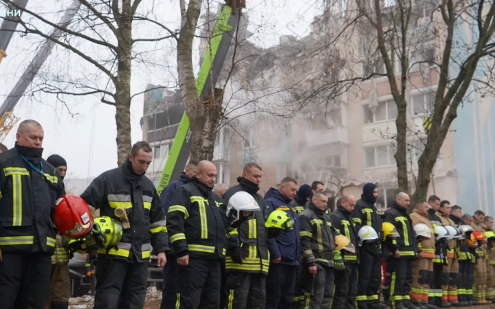 Удар по Тернополю: Пошуково-рятувальні роботи завершено. Загинуло 33 людини, 94 травмовано