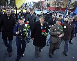 Во Львове проходит марш в честь годовщины создания УПА