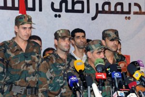 Глава сирийской оппозиции подал в отставку
