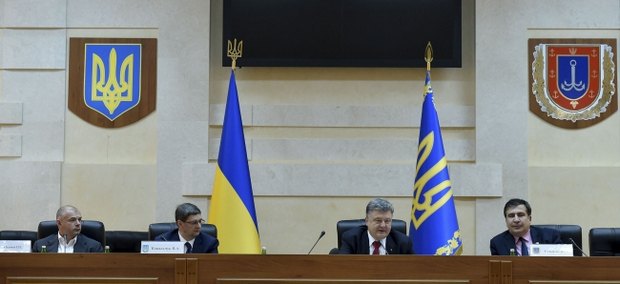 Слева направо: Игорь Палица, Виталий Ковальчук, Петр Порошенко, Михаил Саакашвили